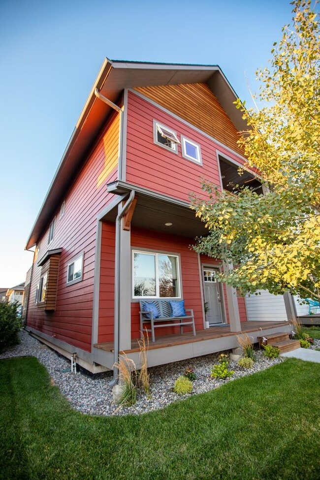 Building Photo - Charming Downtown Retreat: A Unique Blend of Urban Living and Montana Charm in Bozeman