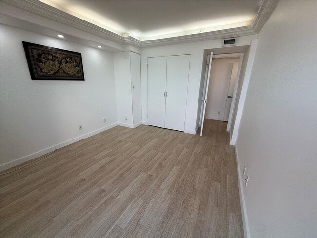 Building Photo - 19707 Turnberry Way