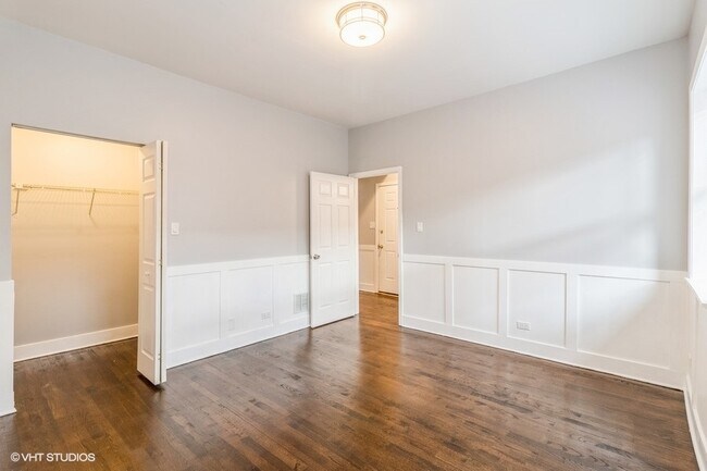Building Photo - 4210 S King Dr
