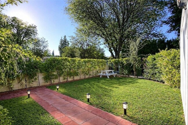 Building Photo - 7950 Capistrano Ave