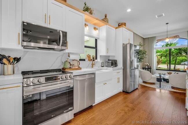 Building Photo - 10852 La Salinas Cir