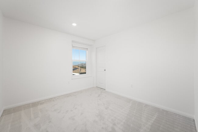 Building Photo - 27342 Denali Ct