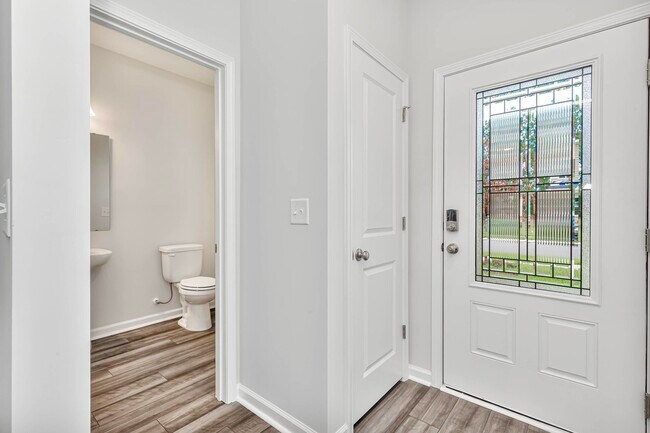 Building Photo - 1129 Boswell Ct