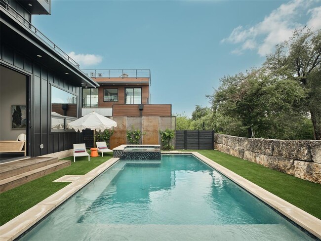 Building Photo - 412 Kemp St