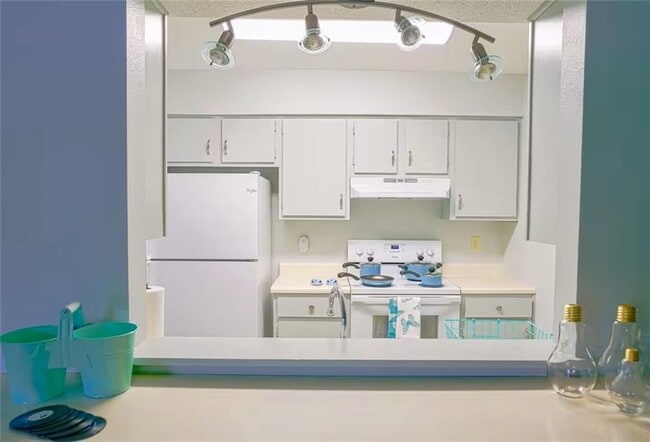 Building Photo - 106 NW Park St