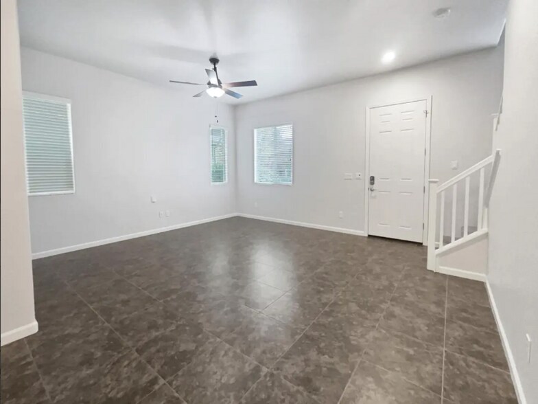 Building Photo - 4418 Natomas Central Dr