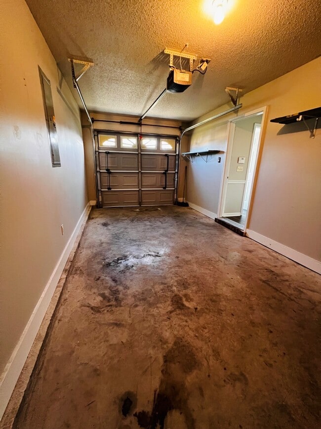 Building Photo - 1229 Langston Ln