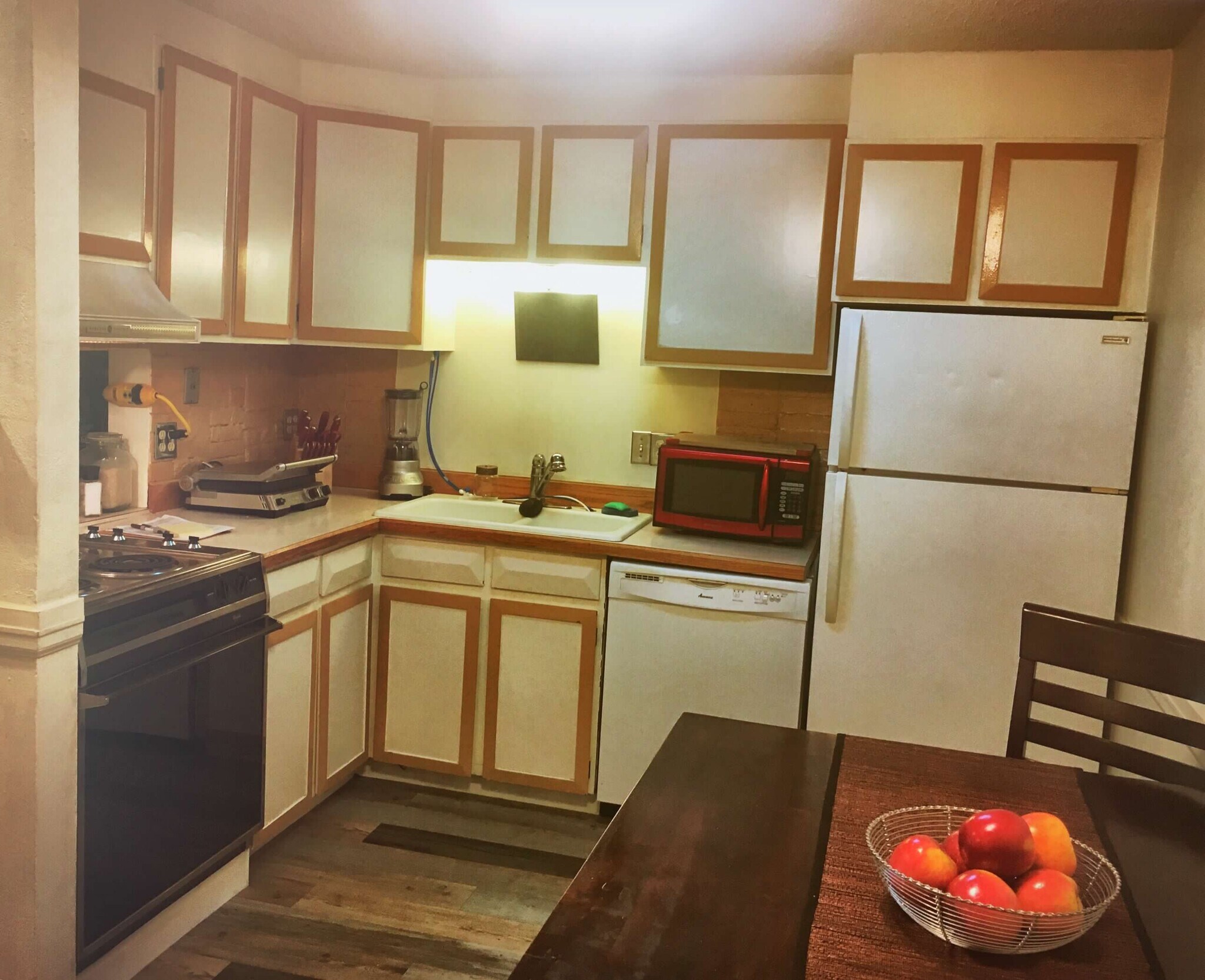 Kitchen - 1050 N Lafayette St