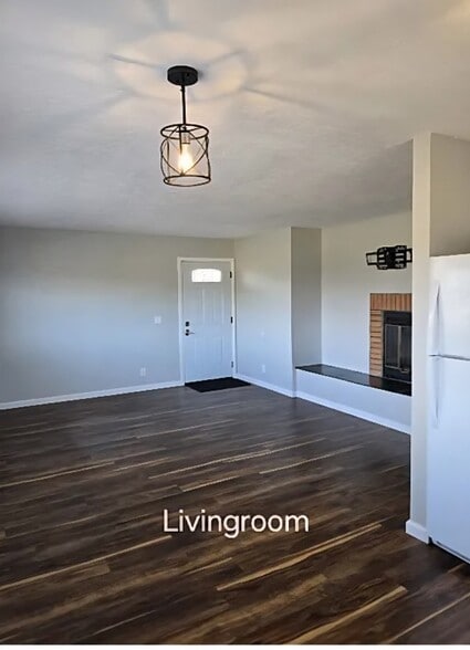 Building Photo - 7446 N Judson St