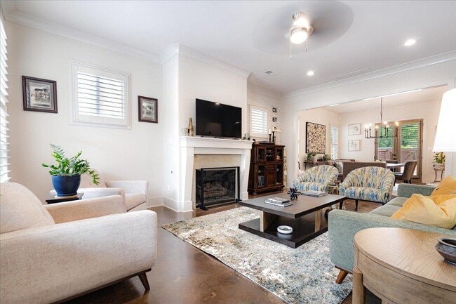 Building Photo - 2020 Elzey Ave