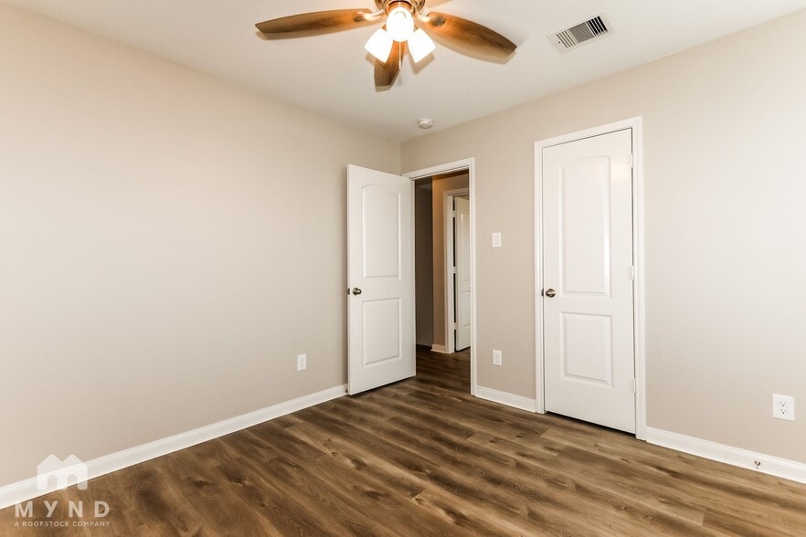 Building Photo - 10764 South Lake Mist Lane