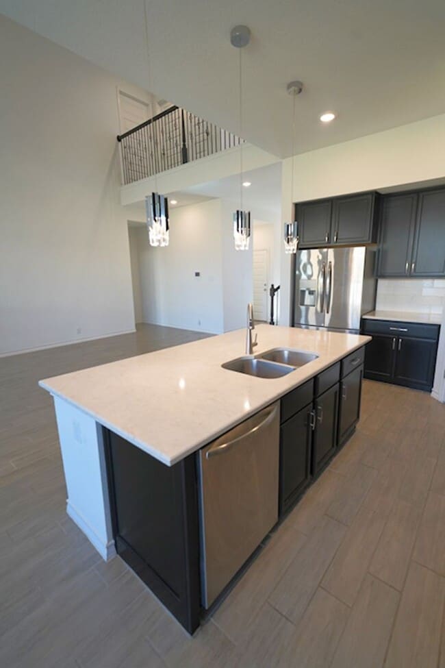 Building Photo - Luxury Living in Davis Ranch