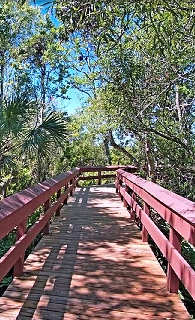 Building Photo - 15171 Cedarwood Ln