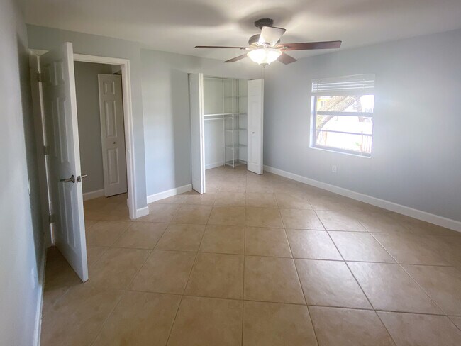 Building Photo - 7607 S Sherrill St