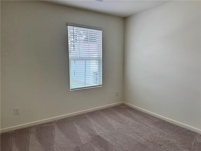 Building Photo - 1051 Paddington Dr