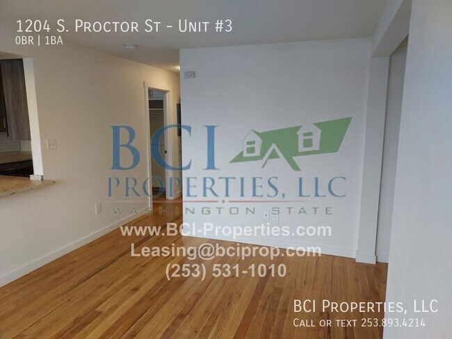 Building Photo - 1204 S Proctor St