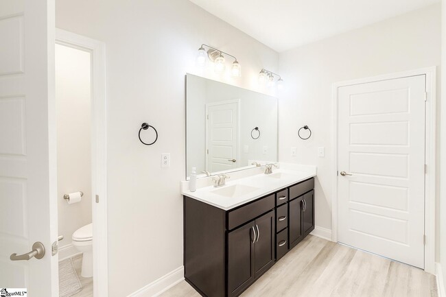 Building Photo - 346 Cypress Holw Trl