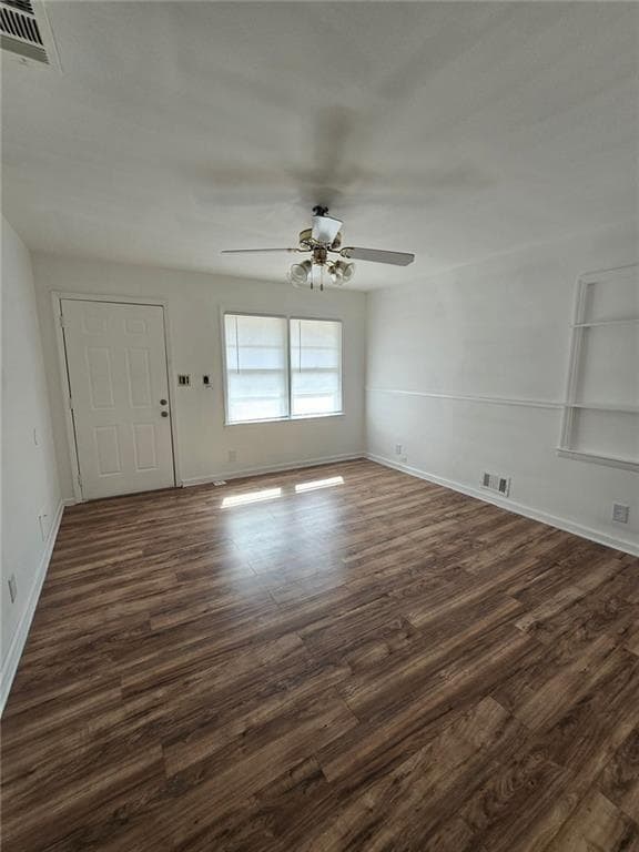 Building Photo - 2850 Middleburg Dr