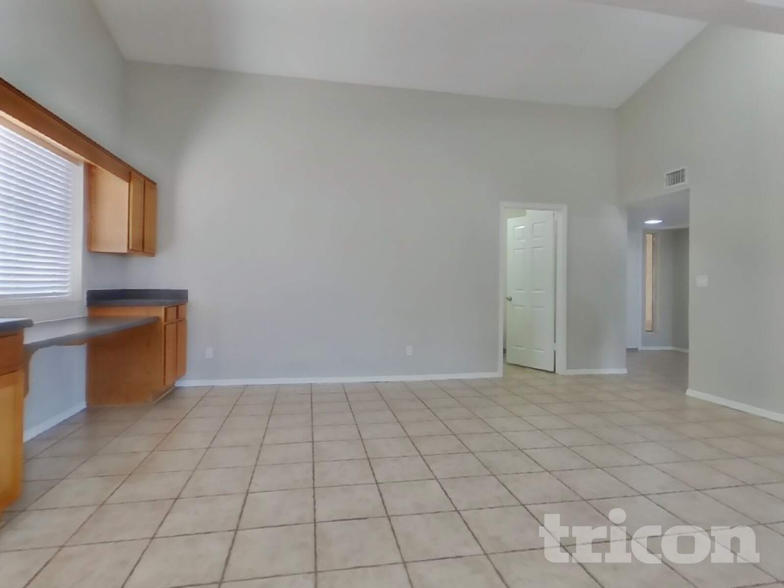 Building Photo - 7310 E Dewan Cir