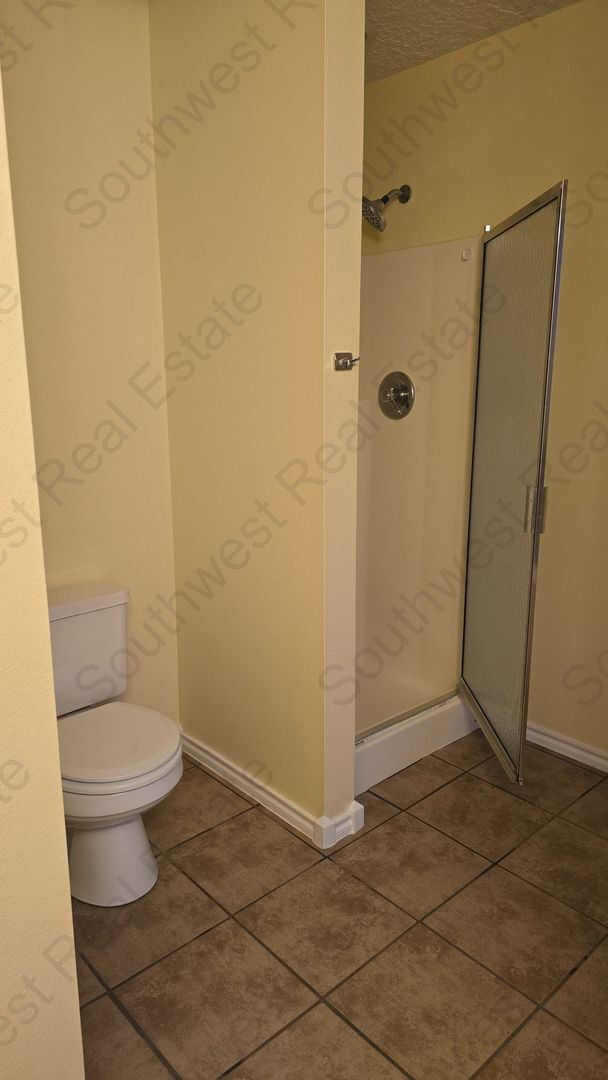 Building Photo - 4624 Sandstone Dr