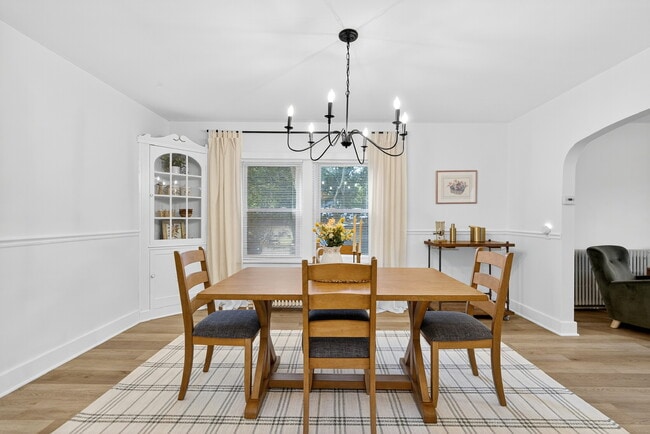 Building Photo - 1389 Mt Pleasant Rd