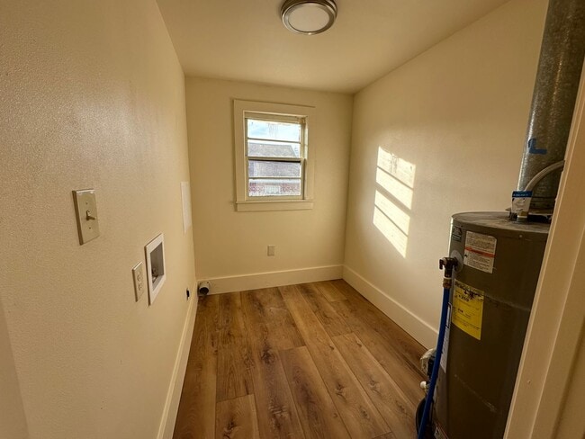 Building Photo - Come look at this remolded 2-bedroom 1-bath house in Morrilton.