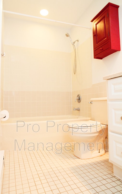 Building Photo - 267 Willow Springs