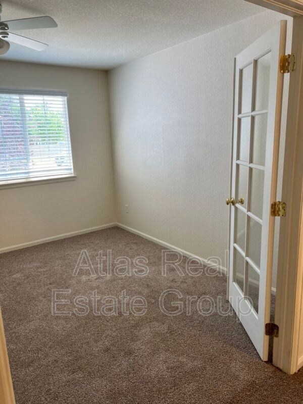 Building Photo - 8179 S Mobile Way