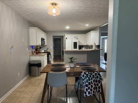 Building Photo - 3978 Rock Hollow Dr