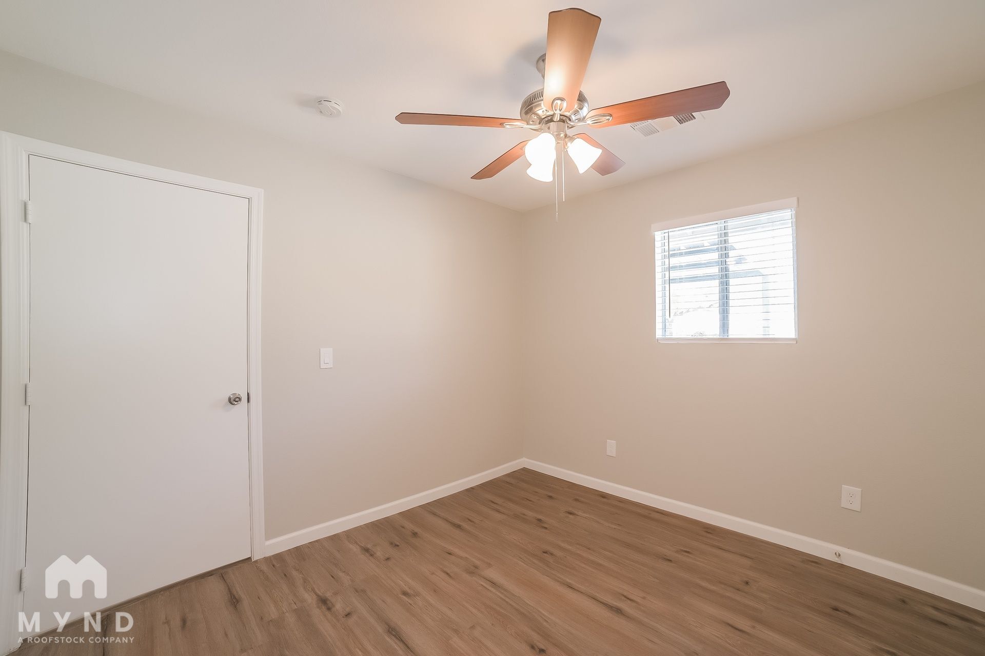 Building Photo - 8336 N 105th Ln