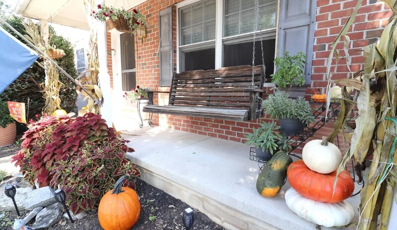 Building Photo - 641 Chickadee Dr