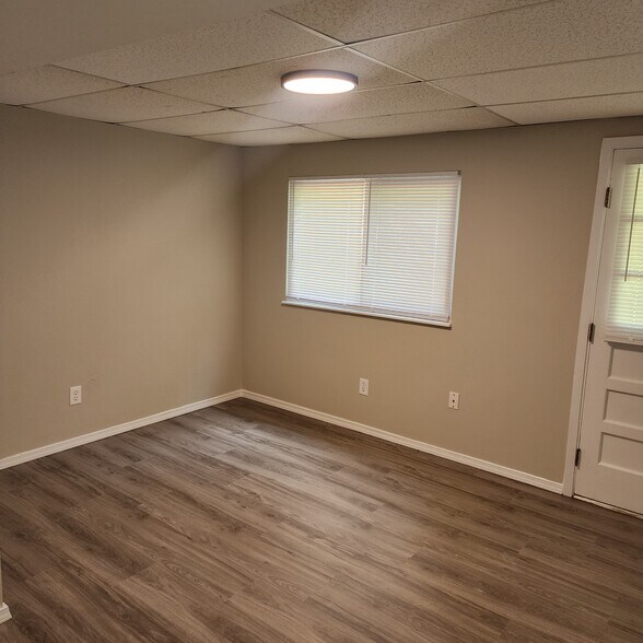 Building Photo - 2573 Millvalley Dr