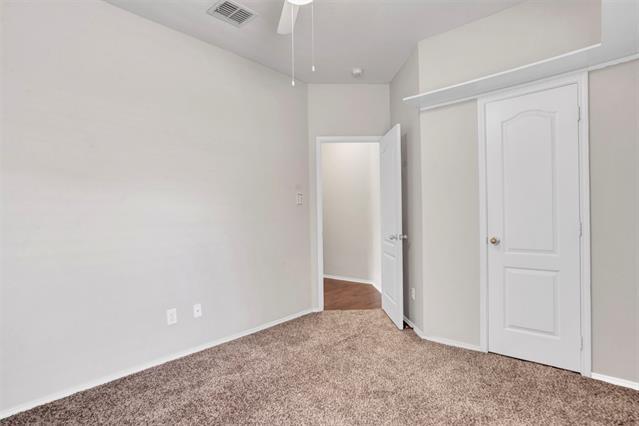 Building Photo - 729 Sequoia Dr