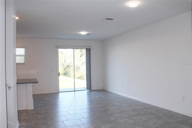 Building Photo - 7405 Stone Crk Trl