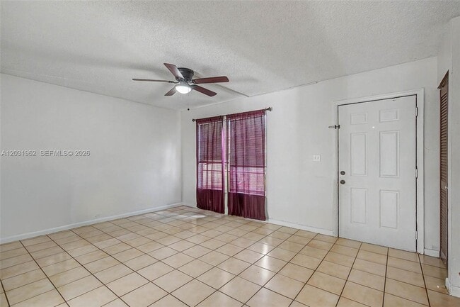 Building Photo - 3764 SW 60th Terrace
