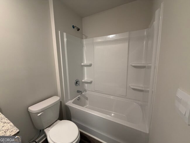 Building Photo - 15 Silverbell Ln NW