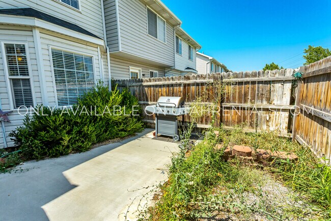 Building Photo - 144 N 1120 E