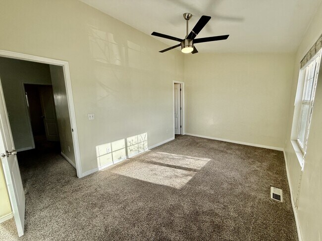 Building Photo - 4709 S Falkirk Dr