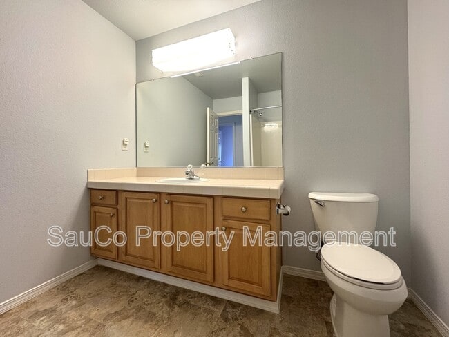 Building Photo - 11074 SW Washington St