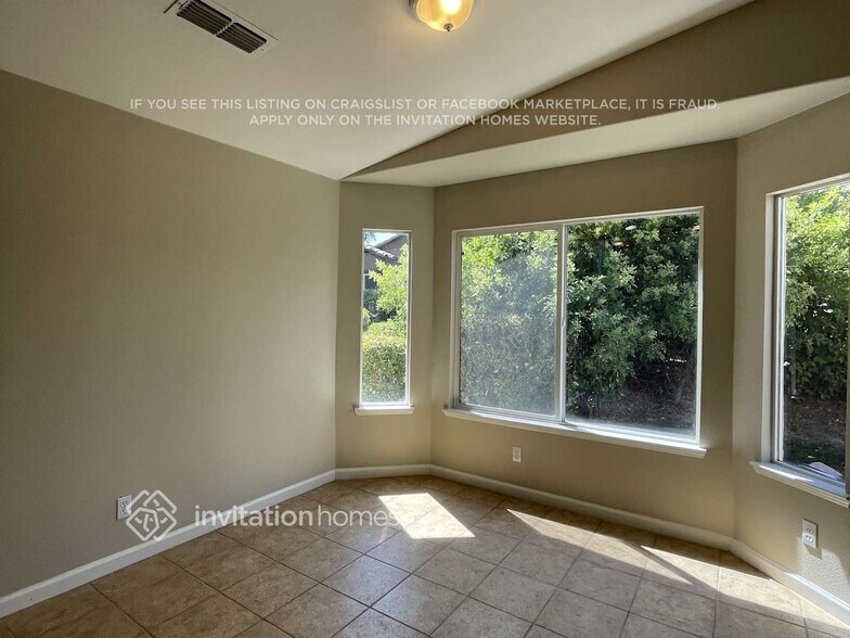 Building Photo - 395 Atlantic Dr