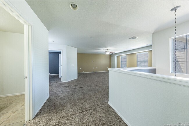 Building Photo - 12606 Texas Gold