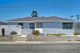 Building Photo - 6258 Pembroke Dr