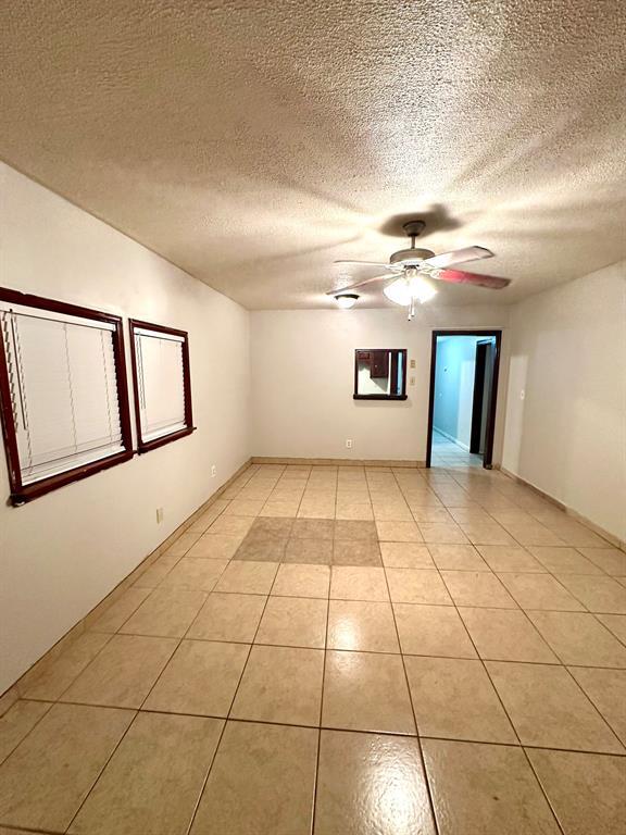 Building Photo - 32 Farrell St