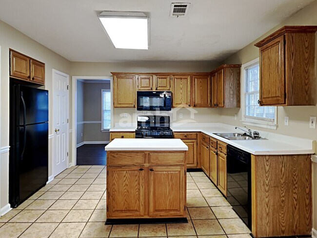 Building Photo - 3115 Elizabeth Ln