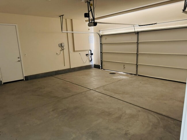 Building Photo - 41138 Harvey Mudd Dr