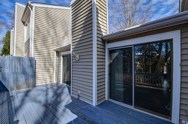 Building Photo - 103 Leeward Rd