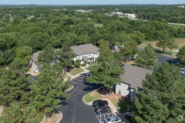 Aerial Photo - Cambridge Court Apartment Homes