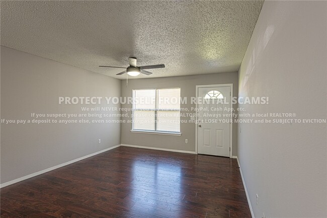 Building Photo - 1682 N Dawn Dr