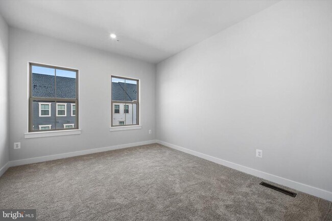 Building Photo - 42530 Invergordon Ter