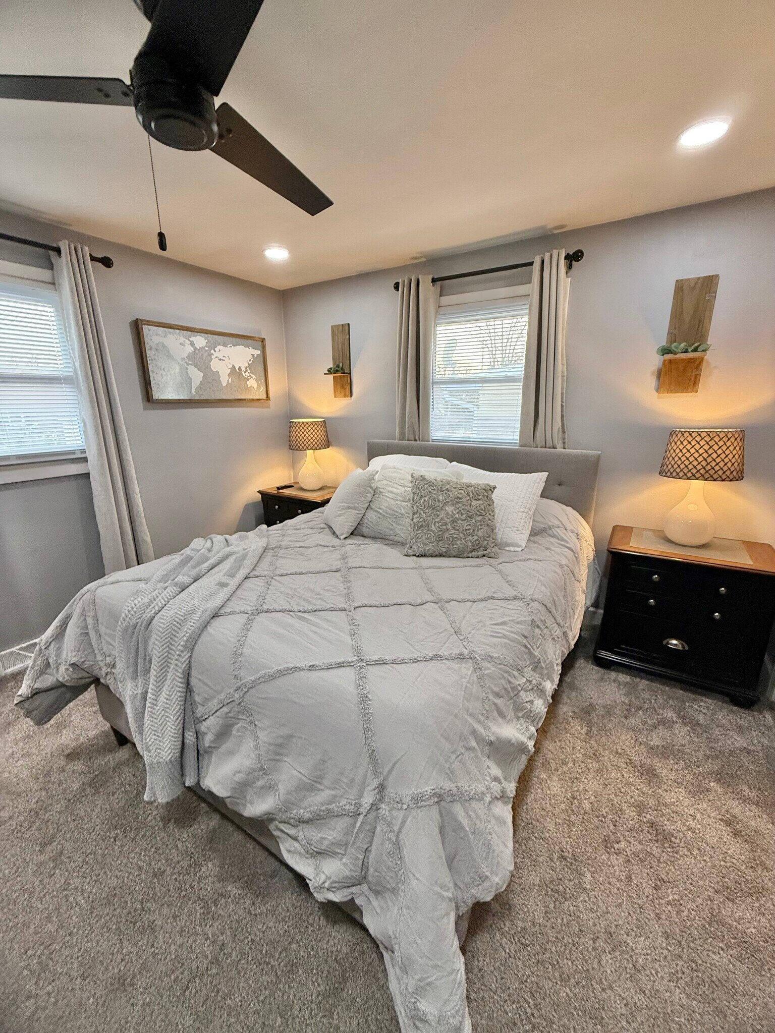 Building Photo - 1513 Rockdale St